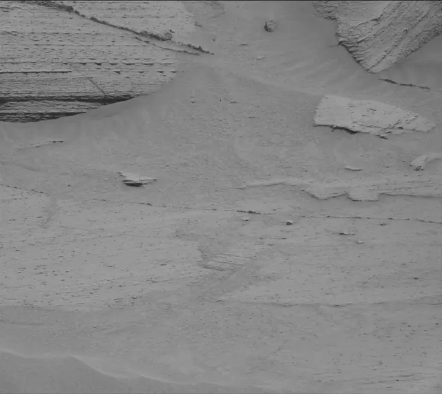 Sol 3796: Mast Camera (Mastcam)