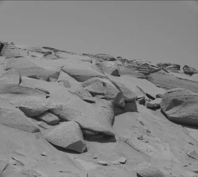 Sol 3797: Mast Camera (Mastcam)
