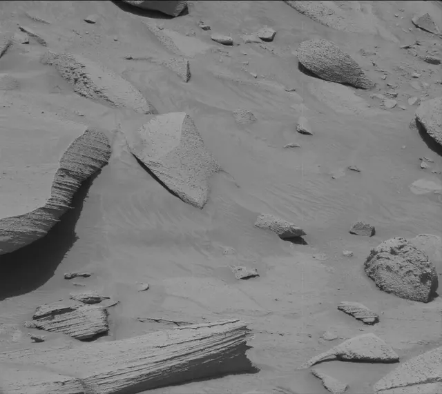 Sol 3797: Mast Camera (Mastcam)