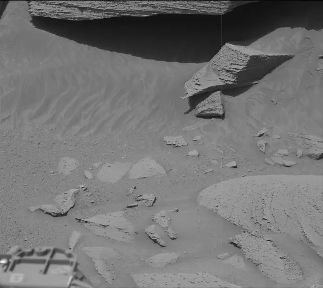 Sol 3797: Mast Camera (Mastcam)