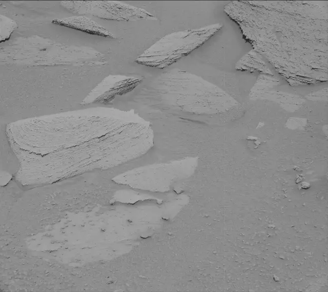 Sol 3797: Mast Camera (Mastcam)