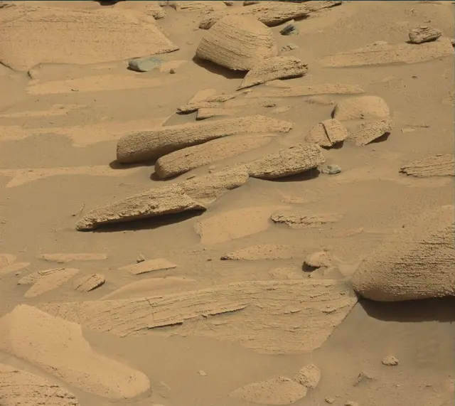 Sol 3797: Mast Camera (Mastcam)