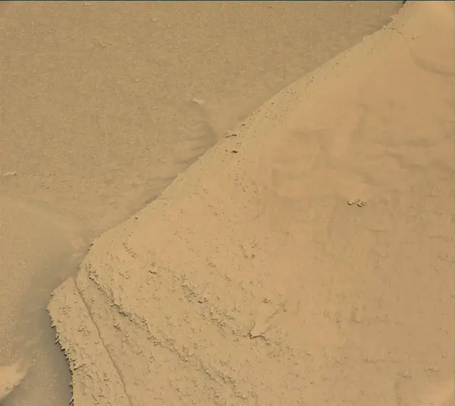 Sol 3797: Mast Camera (Mastcam)