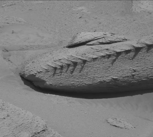 Sol 3797: Mast Camera (Mastcam)