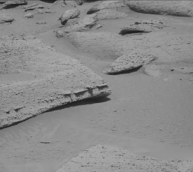Sol 3797: Mast Camera (Mastcam)