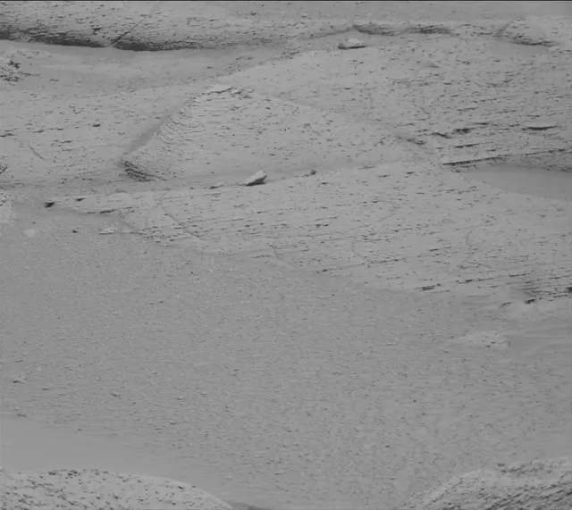 Sol 3797: Mast Camera (Mastcam)