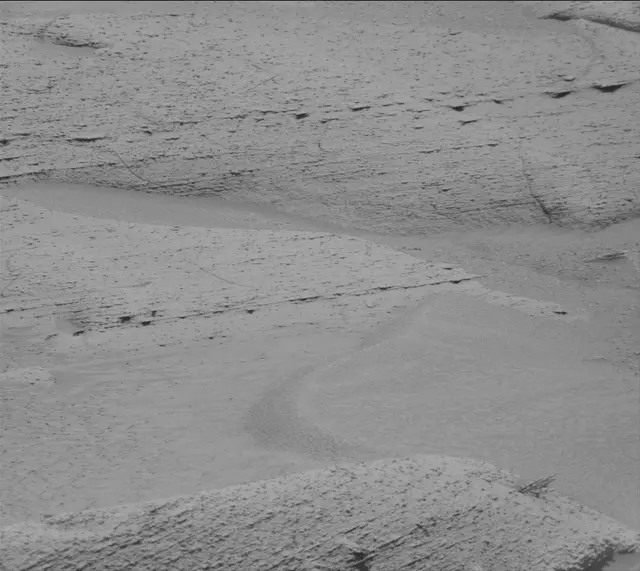 Sol 3797: Mast Camera (Mastcam)