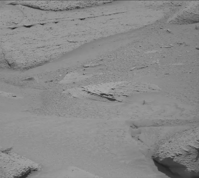 Sol 3797: Mast Camera (Mastcam)