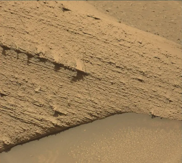 Sol 3797: Mast Camera (Mastcam)