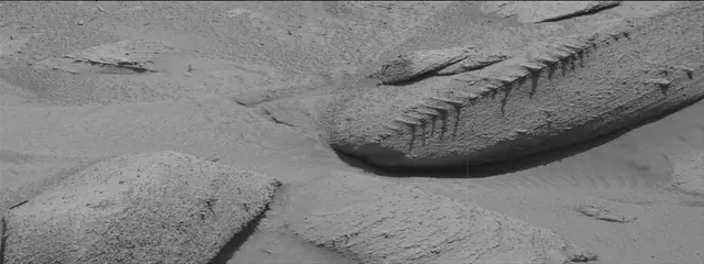 Sol 3798: Mast Camera (Mastcam)