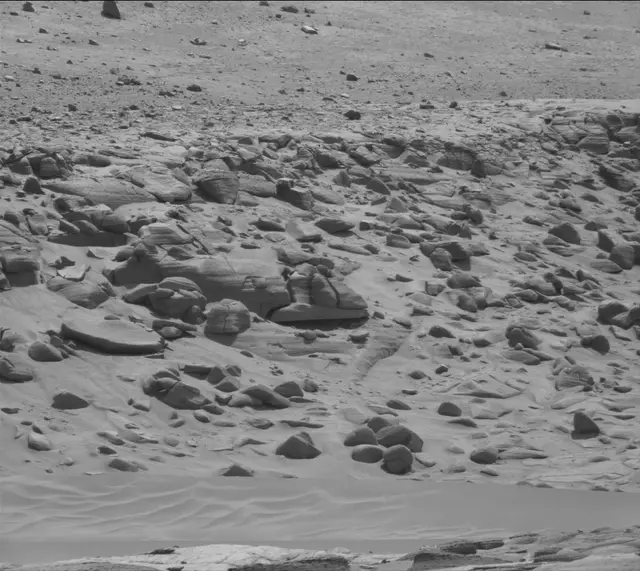 Sol 3798: Mast Camera (Mastcam)