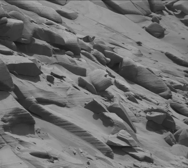 Sol 3798: Mast Camera (Mastcam)