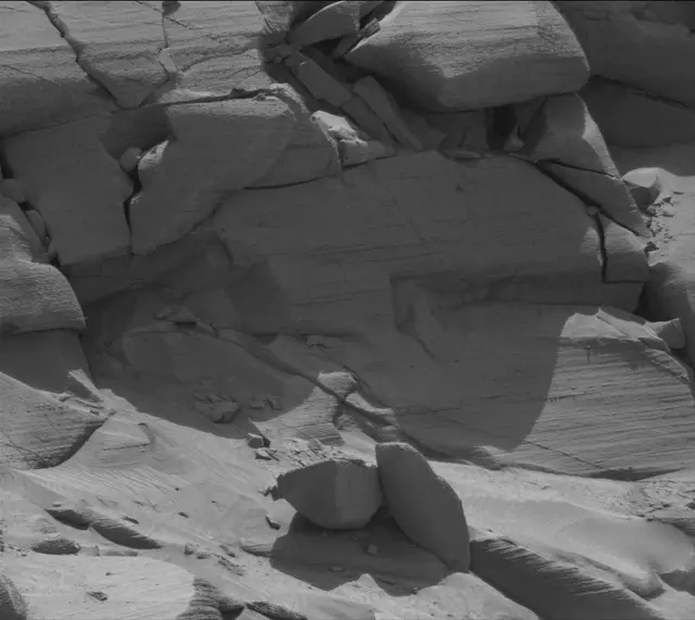 Sol 3798: Mast Camera (Mastcam)