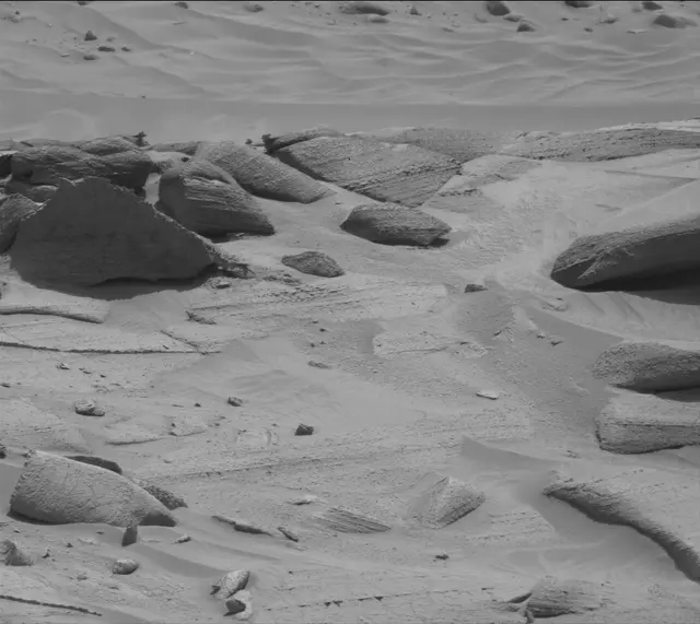Sol 3798: Mast Camera (Mastcam)