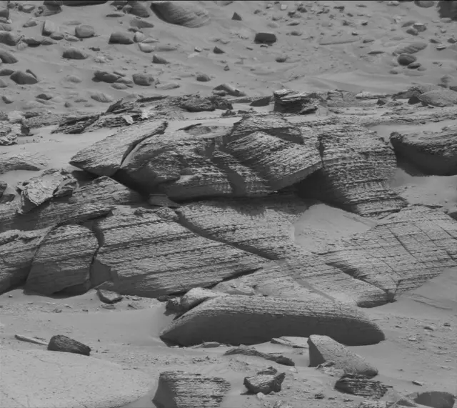 Sol 3798: Mast Camera (Mastcam)