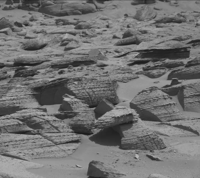 Sol 3798: Mast Camera (Mastcam)