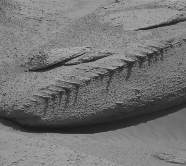 Sol 3798: Mast Camera (Mastcam)