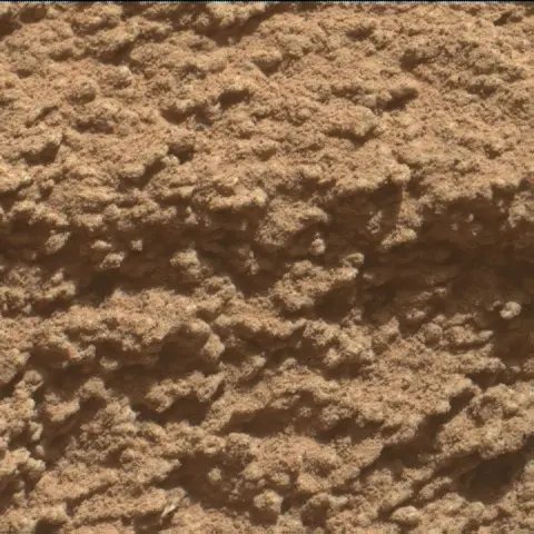 Sol 3798: Mars Hand Lens Imager (MAHLI)