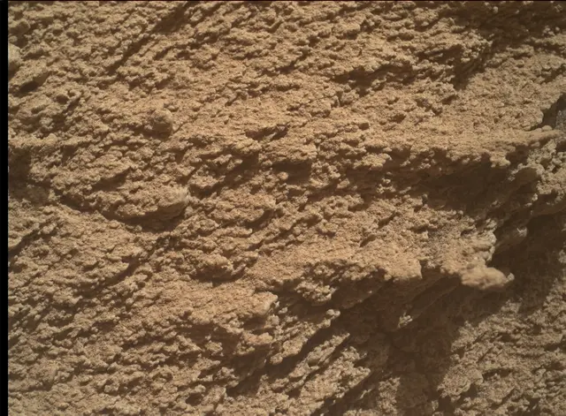 Sol 3798: Mars Hand Lens Imager (MAHLI)
