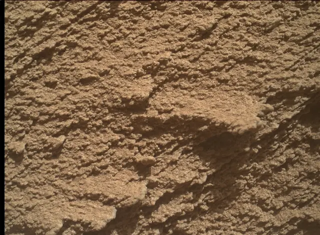 Sol 3798: Mars Hand Lens Imager (MAHLI)