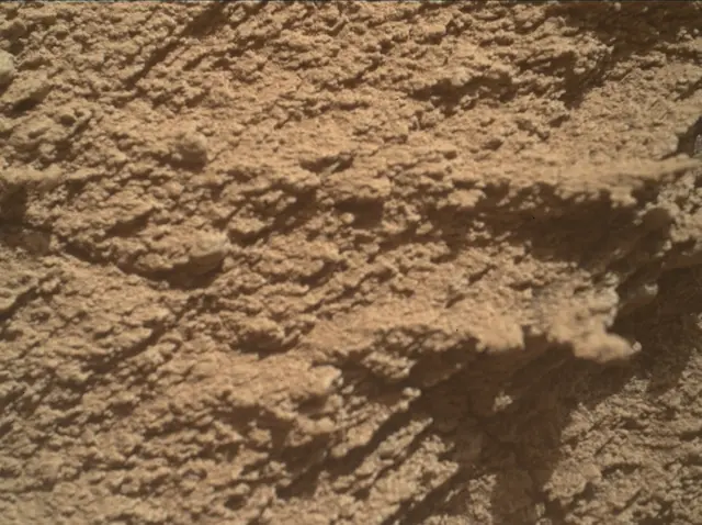 Sol 3798: Mars Hand Lens Imager (MAHLI)