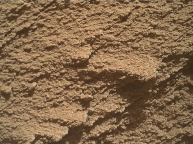 Sol 3798: Mars Hand Lens Imager (MAHLI)