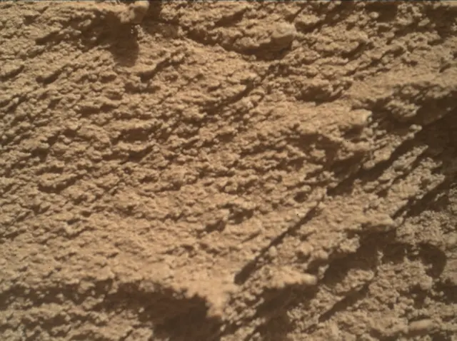 Sol 3798: Mars Hand Lens Imager (MAHLI)