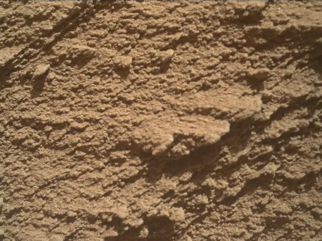 Sol 3798: Mars Hand Lens Imager (MAHLI)