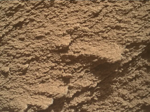 Sol 3798: Mars Hand Lens Imager (MAHLI)