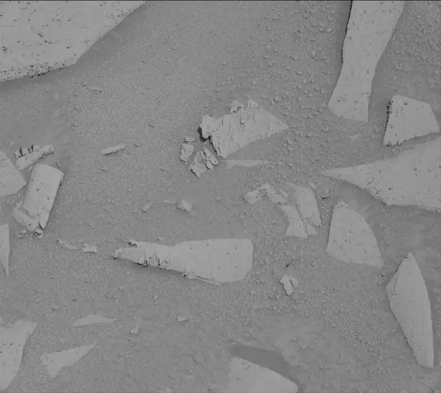 Sol 3799: Mast Camera (Mastcam)
