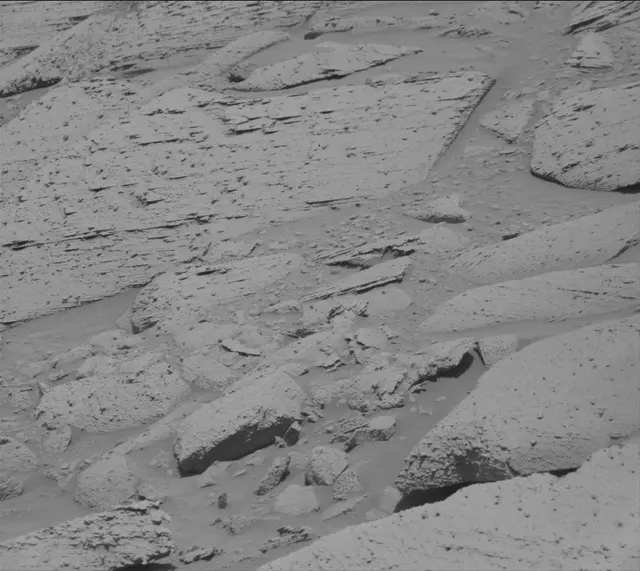 Sol 3800: Mast Camera (Mastcam)