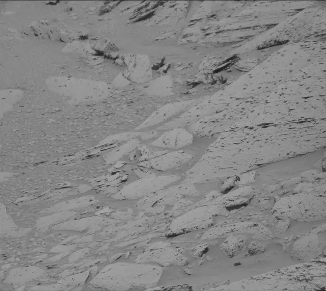 Sol 3800: Mast Camera (Mastcam)