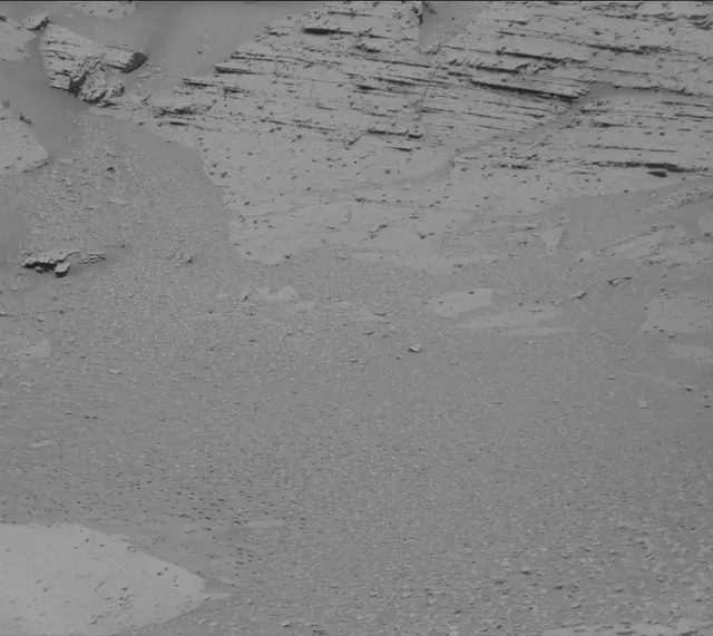 Sol 3800: Mast Camera (Mastcam)