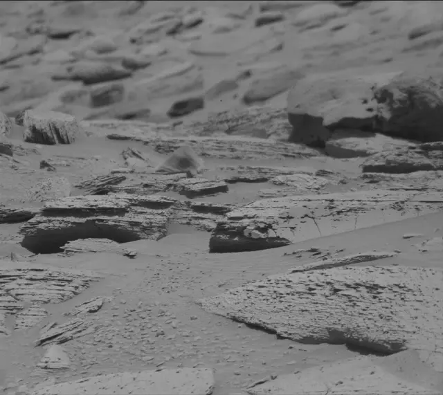 Sol 3800: Mast Camera (Mastcam)