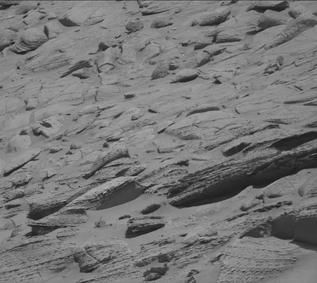 Sol 3800: Mast Camera (Mastcam)