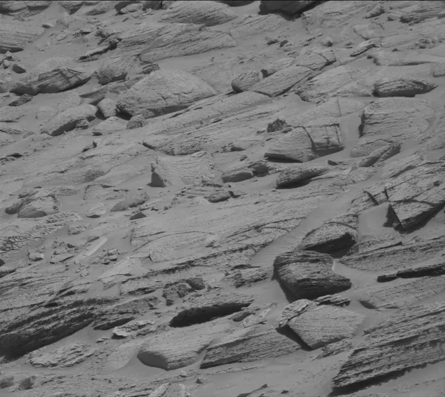 Sol 3800: Mast Camera (Mastcam)