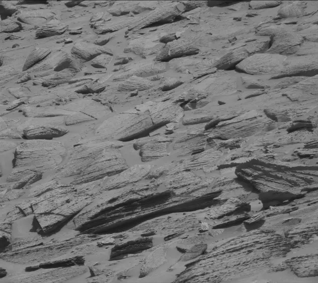 Sol 3800: Mast Camera (Mastcam)