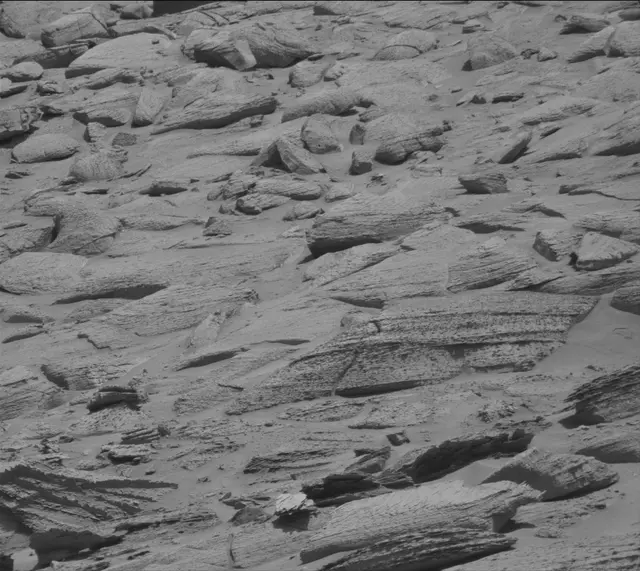 Sol 3800: Mast Camera (Mastcam)