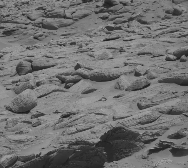 Sol 3800: Mast Camera (Mastcam)