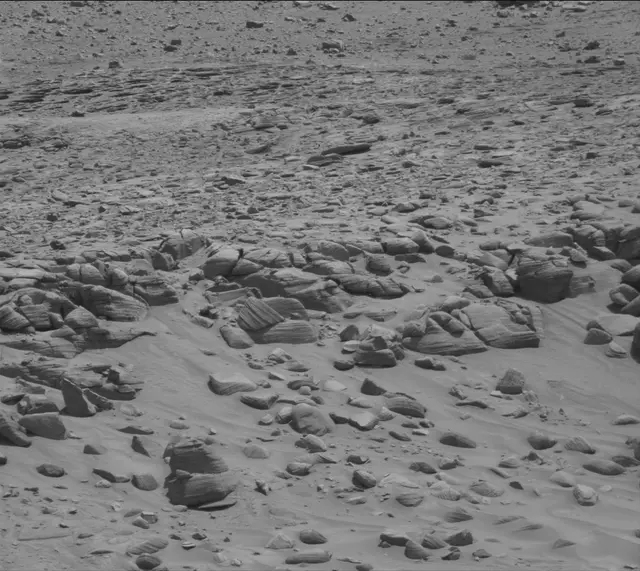 Sol 3800: Mast Camera (Mastcam)