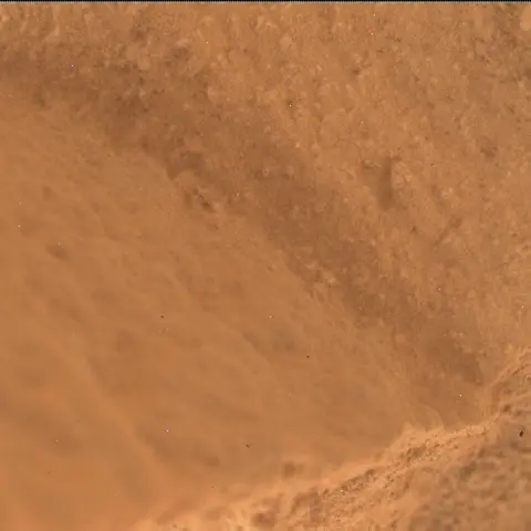 Sol 3800: Mars Hand Lens Imager (MAHLI)
