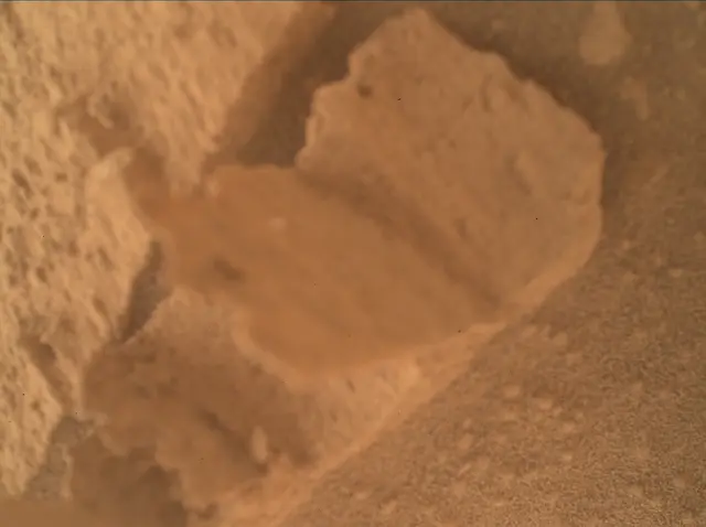 Sol 3800: Mars Hand Lens Imager (MAHLI)