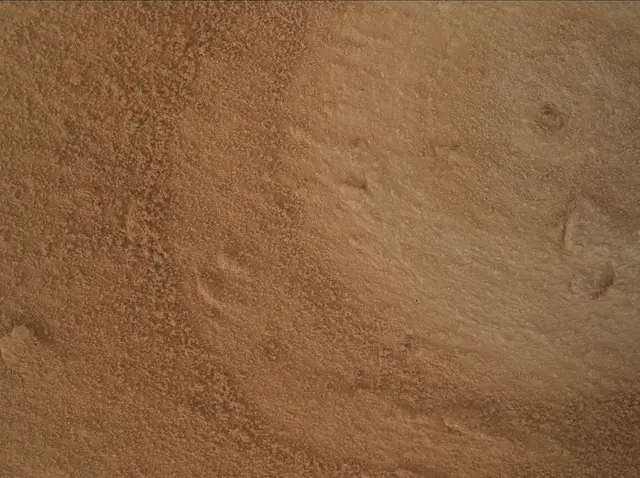 Sol 3800: Mars Hand Lens Imager (MAHLI)