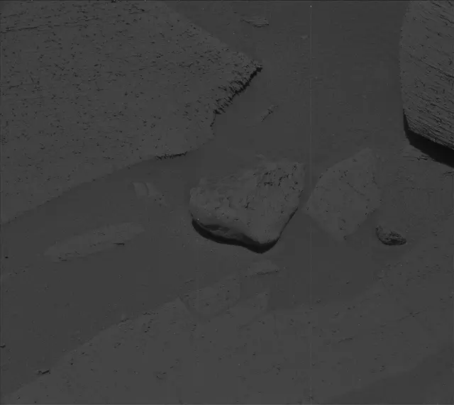 Sol 3801: Mast Camera (Mastcam)