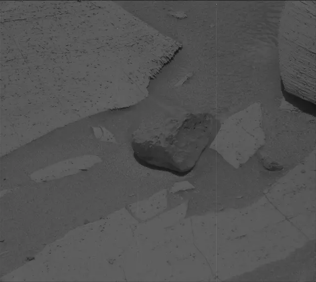 Sol 3801: Mast Camera (Mastcam)