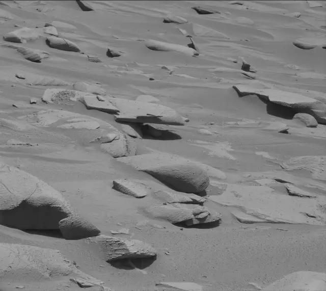 Sol 3801: Mast Camera (Mastcam)