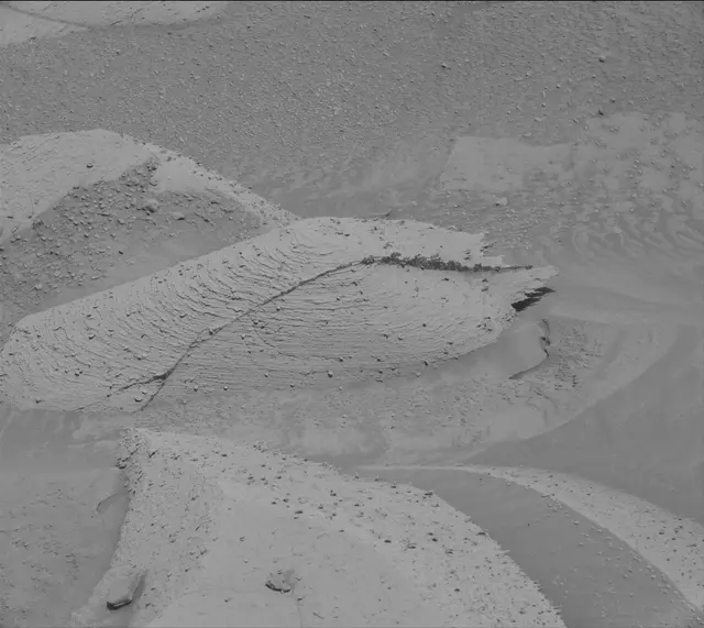 Sol 3801: Mast Camera (Mastcam)