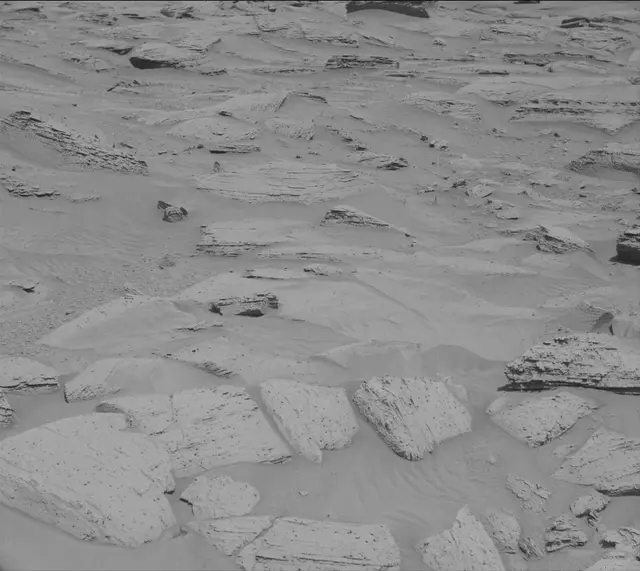 Sol 3801: Mast Camera (Mastcam)