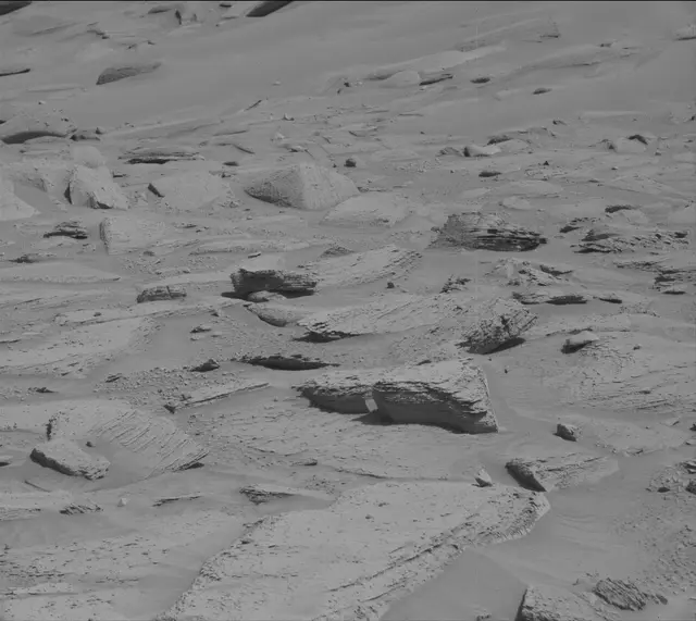 Sol 3801: Mast Camera (Mastcam)