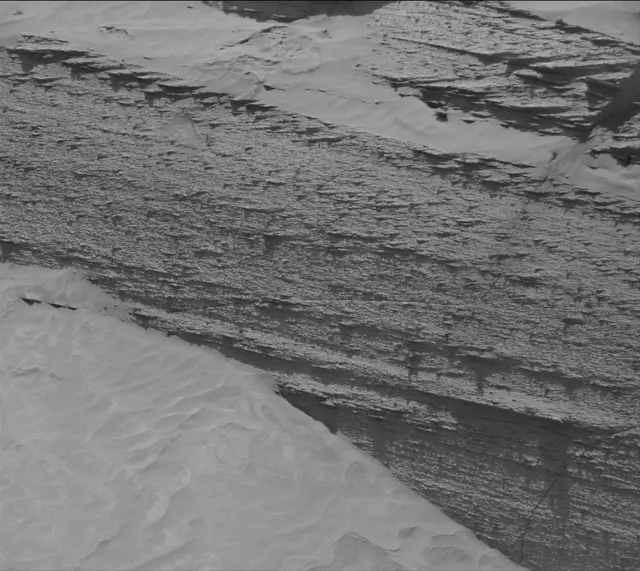 Sol 3801: Mast Camera (Mastcam)